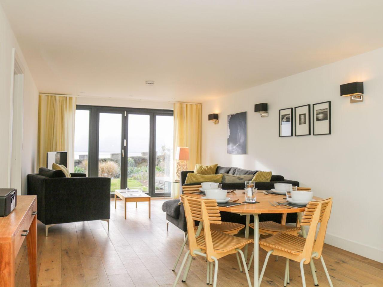 Gara Rock - Garden Apartment 7, Salcombe Buitenkant foto