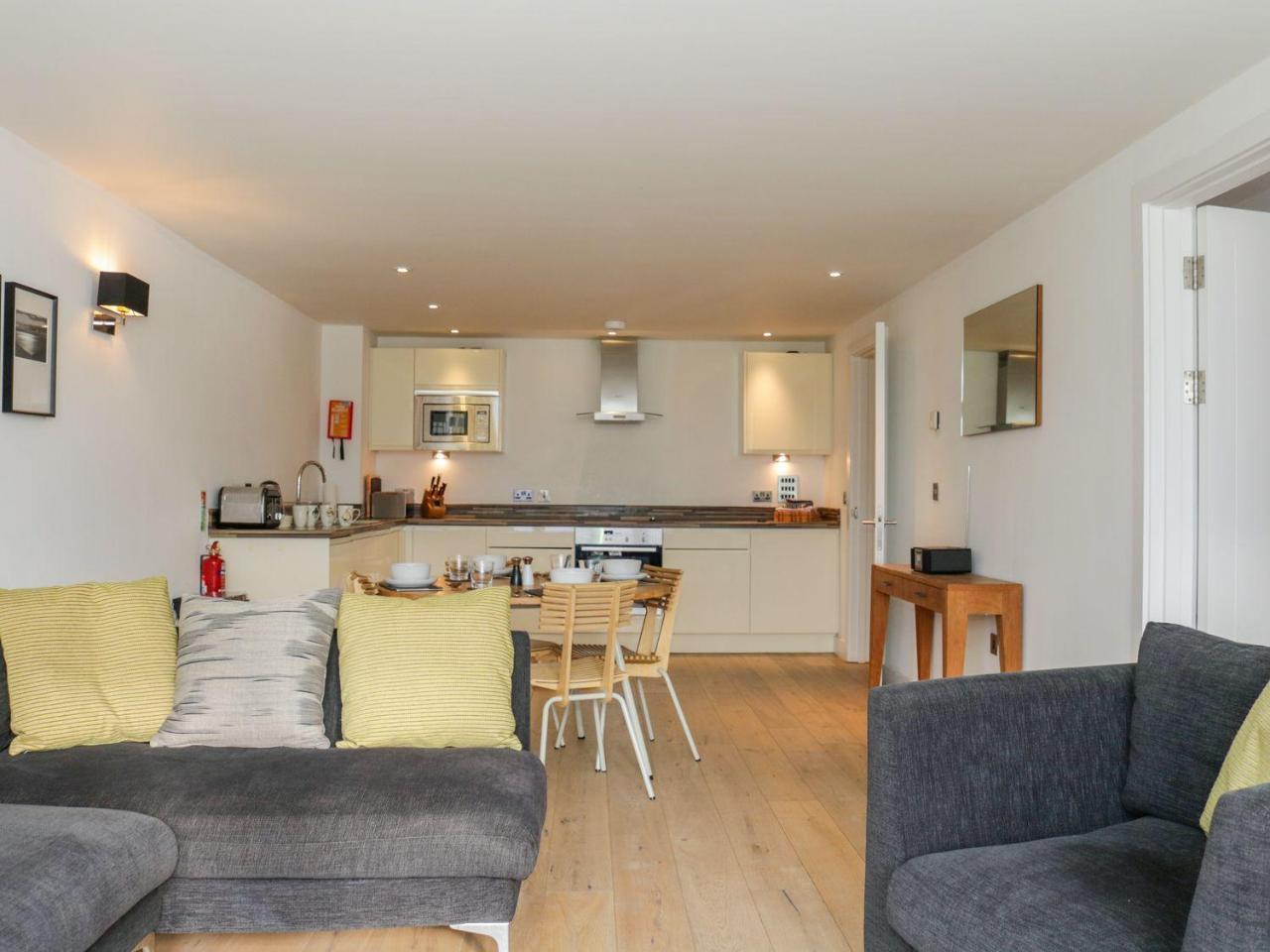 Gara Rock - Garden Apartment 7, Salcombe Buitenkant foto